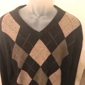 M-XL Italian 100% cashmere sweater in v good cond